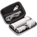 Zestaw podróżny power bank 2200 mAh i wtyczki Biały