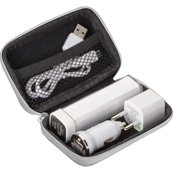 Zestaw podróżny power bank 2200 mAh i wtyczki Biały